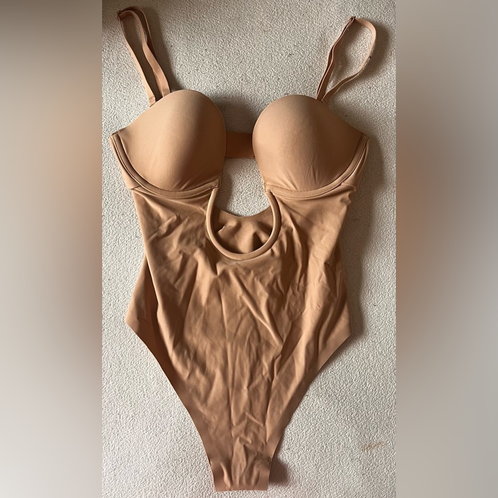 SKIMS Deep plunge bodysuit